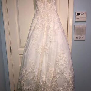 Wedding dress